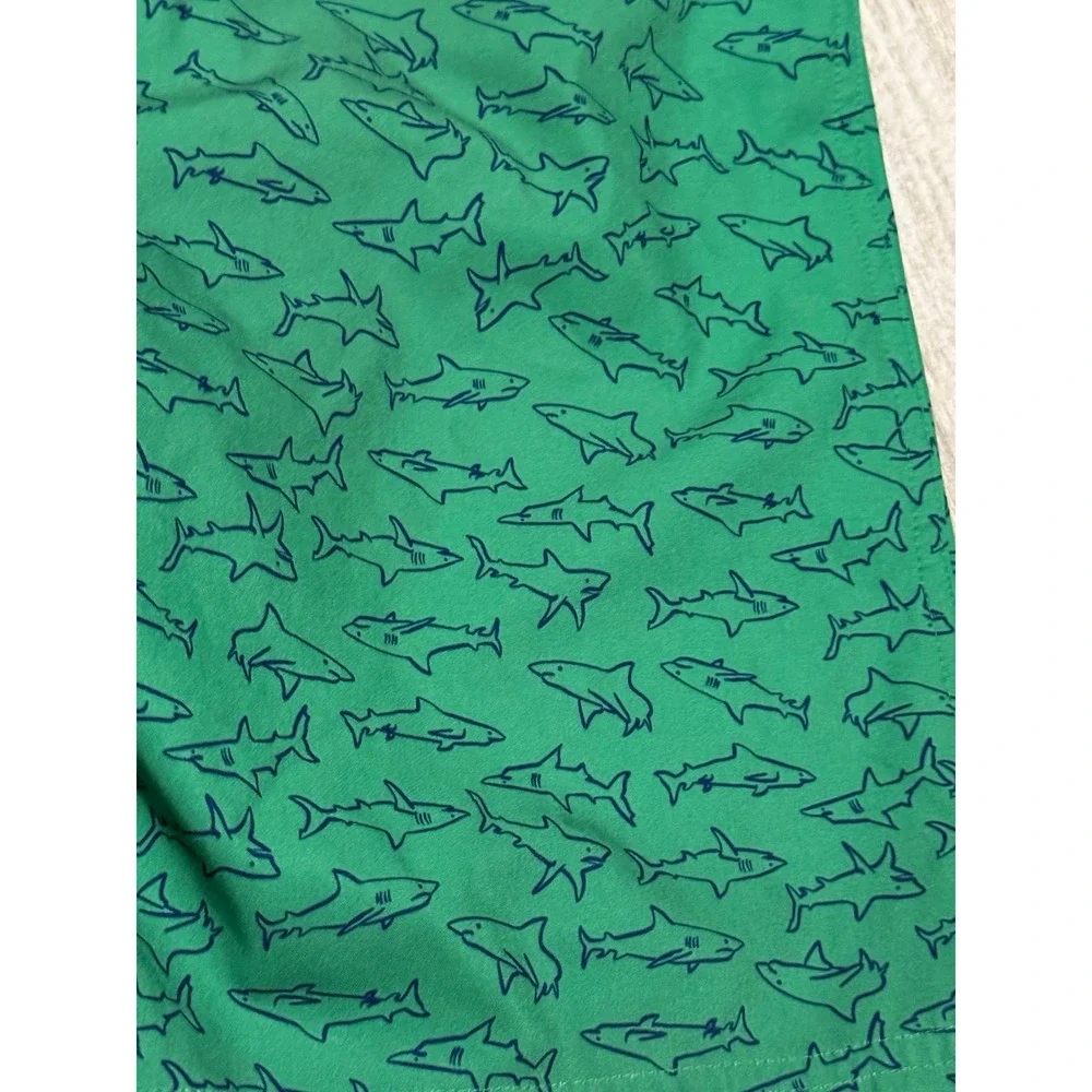 Amazon‎ Essentials size small boys green shark swim trunks 6/7